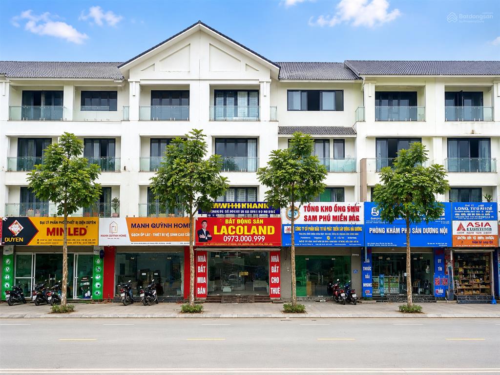 24 tỷ chút, rẻ hơn căn khác 4 tỷ. bán gấp liền kề geleximco hà đông. dt 95m. trục kd vip nhất khu c