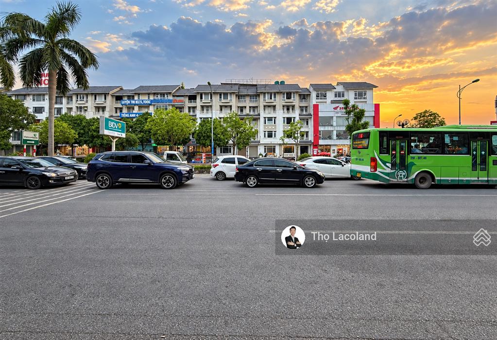 Bán nhà mặt phố lê trọng tấn cạnh vin smart city. 160m2 6t  mt 8m, đang thuê 70tr/th. giá hơn 50tỷ