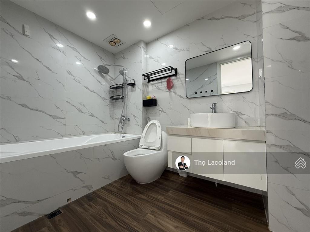 Hơn 20 tỷ. bán lk 90m 5 tầng khu c geleximco hà đông, hoàn thiện vip 5 tỷ, thang máy. full nội thất