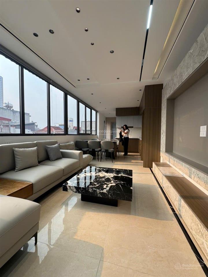Nhà hoàng liệt50m2 x5t, ngõ oto tránh, thông,xây mới,thang máy,giá 13.5 tỷ