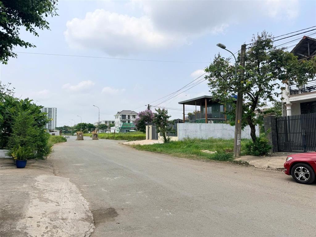 Bán lô góc 2 mặt tiền 188m² kdc kiến á  cách global city 500m  giá chỉ 16 tỷ