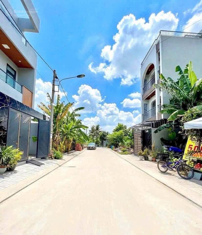 Bán nhà 3 tầng hoàn công 4pn 50m2 nguyễn xiển, vinhomes quận 9 chỉ 4.5 tỉ.