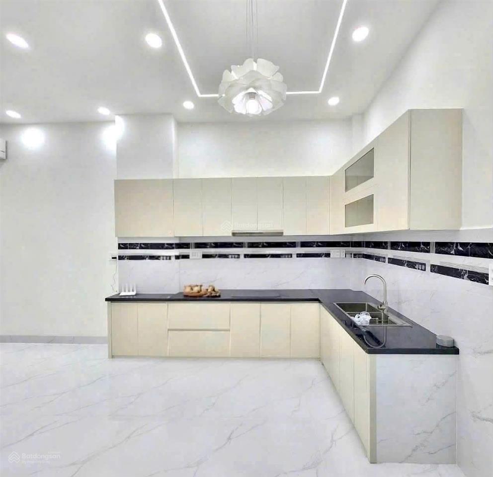 Bán nhà 3 tầng hoàn công 4pn 50m2 nguyễn xiển, vinhomes quận 9 chỉ 4.5 tỉ.