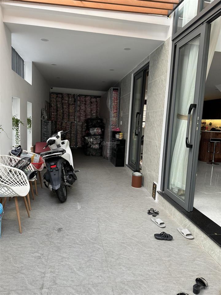 (hot)nhà 5 tầng thang máy mặt tiền kd bàu cát 5,2x27m 135m2 giá giảm sâu chỉ còn 23,9 tỷ(177tr/m2)