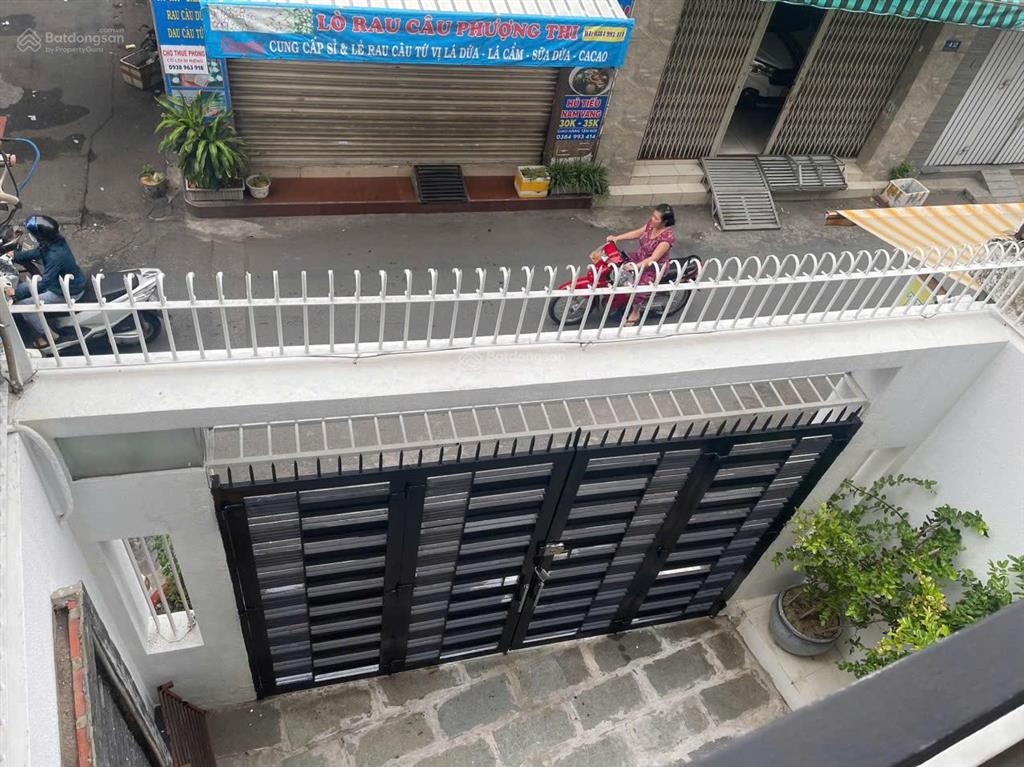 Hot nhà đẹp 5 tầng 5,8x23m  133,5m2 có thang máy  hẻm vip 10m bàn cờ bàu cát giá chỉ 18,5 tỷ tl