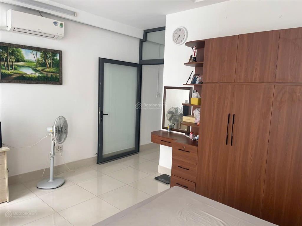 Hot nhà đẹp 5 tầng 5,8x23m  133,5m2 có thang máy  hẻm vip 10m bàn cờ bàu cát giá chỉ 18,5 tỷ tl