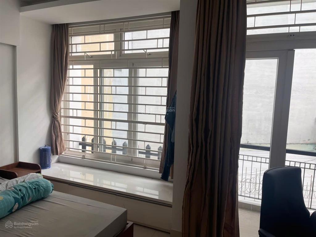 Hot nhà đẹp 5 tầng 5,8x23m  133,5m2 có thang máy  hẻm vip 10m bàn cờ bàu cát giá chỉ 18,5 tỷ tl