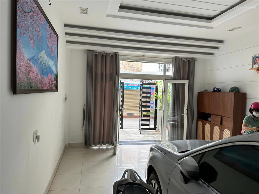 Hot nhà đẹp 5 tầng 5,8x23m  133,5m2 có thang máy  hẻm vip 10m bàn cờ bàu cát giá chỉ 18,5 tỷ tl