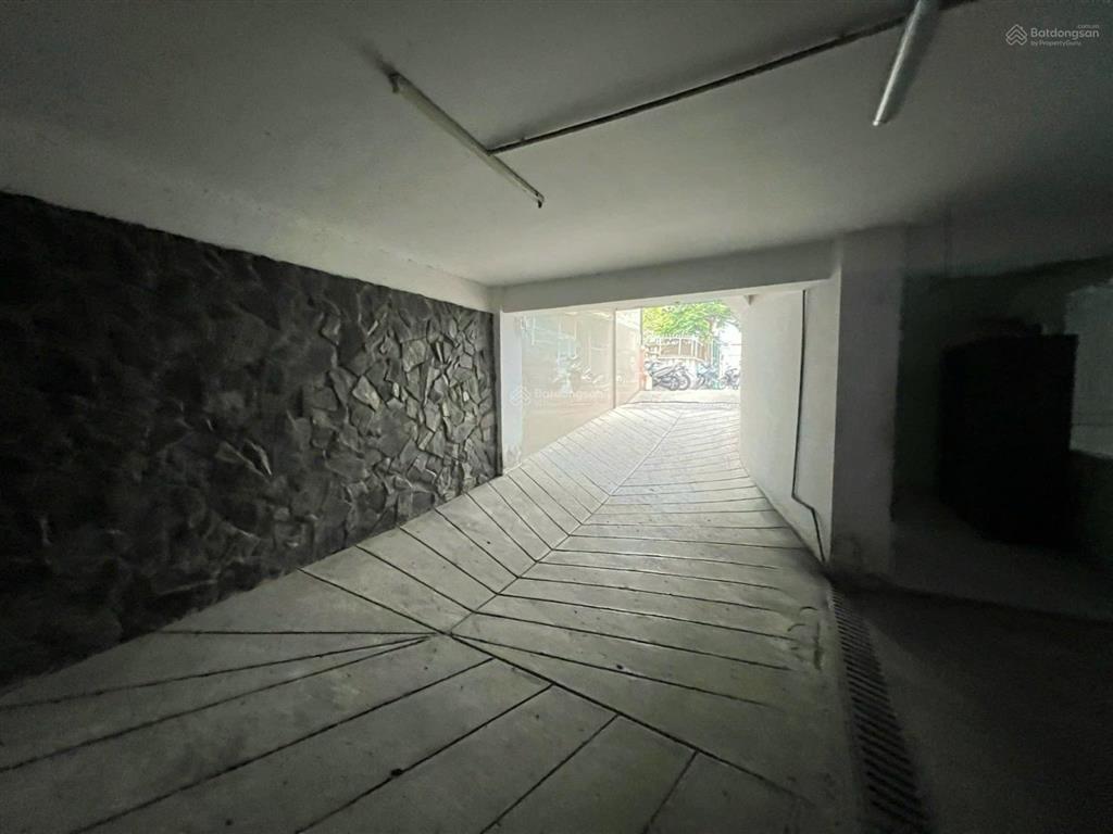 (hot)hạ 3 tỷ bán building 1hầm 6 lầu hoàng văn thụ 10x20m cn 195m2chỉ 40tỷ hdt 70tr/th! thật 100%