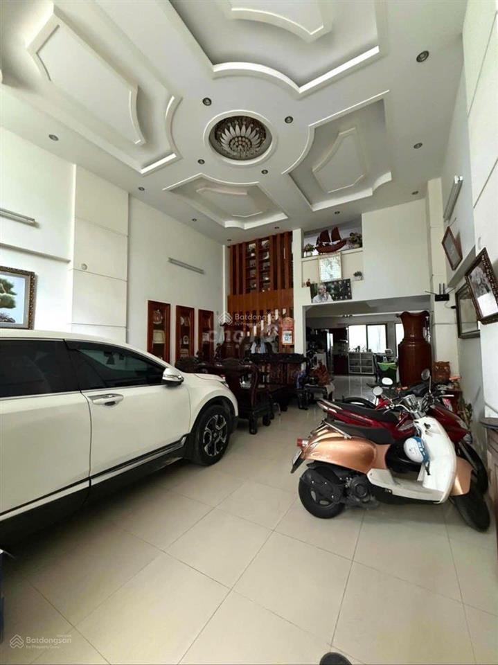 Rẻ building 6 tầng thang máy 5,5x20m hxh hoàng văn thụ dòng tiền 60tr/th giá chỉ 22.5 tỷ tl