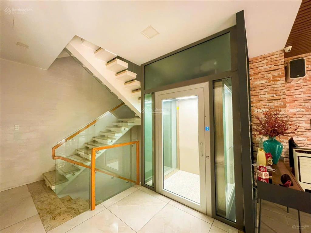 (ngộp bank)villa mtnb bàu cát 1 hầm 4 tầng ngang khủng 12,5mx17m mới xây 2024 chỉ 160tr/m2 35,8 tỷ