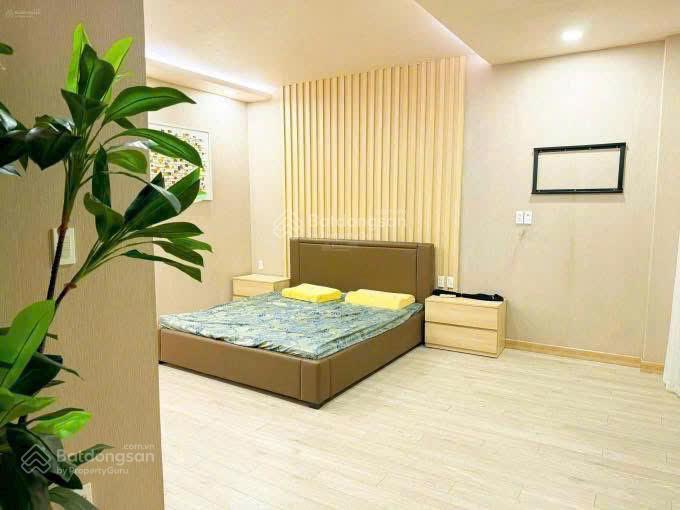 (ngộp bank)villa mtnb bàu cát 1 hầm 4 tầng ngang khủng 12,5mx17m mới xây 2024 chỉ 160tr/m2 35,8 tỷ