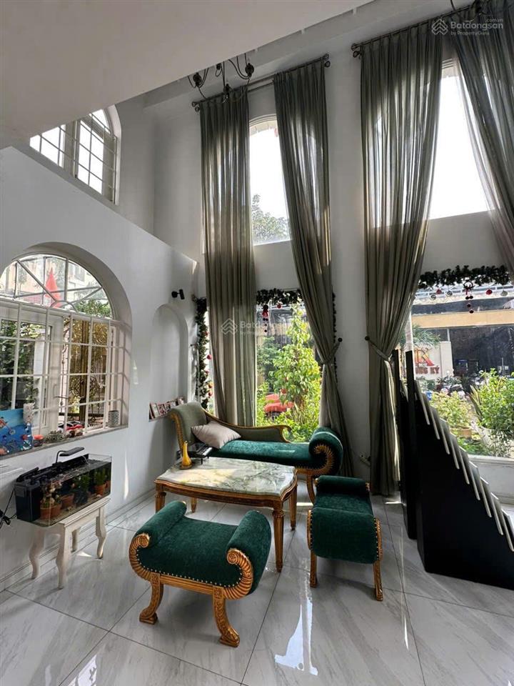 (ngộp bank)villa mtnb bàu cát 1 hầm 4 tầng ngang khủng 12,5mx17m mới xây 2024 chỉ 160tr/m2 35,8 tỷ