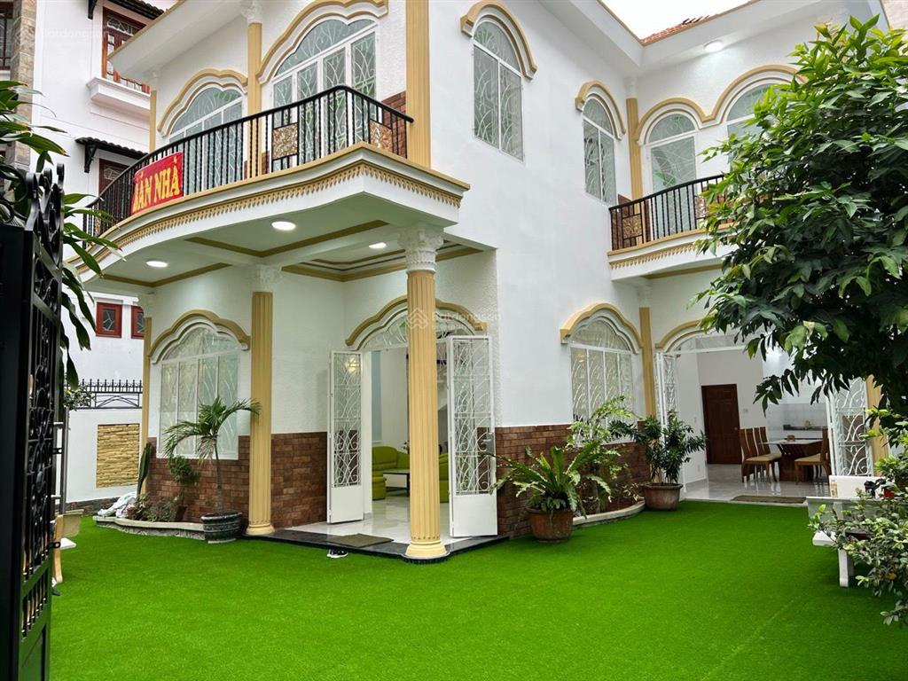 (hot)villa đẹp 3 tầng ngang khủng 7x18msân vườn hxh khu ngay cc bàu cát 2oto ngủ nhà giá 17,5 tỷ
