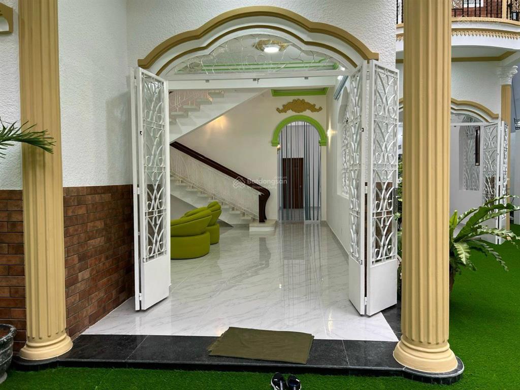 (hot)villa đẹp 3 tầng ngang khủng 7x18msân vườn hxh khu ngay cc bàu cát 2oto ngủ nhà giá 17,5 tỷ