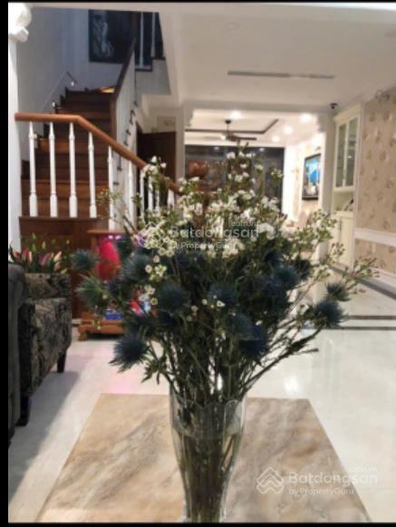 (hot)hạ 4 tỷ bán tòa mt giải phóng 5,6x17m  1 hầm 6 lầu nhà cứng đẹpvị trí sân bay t1chỉ 19,8 tỷ