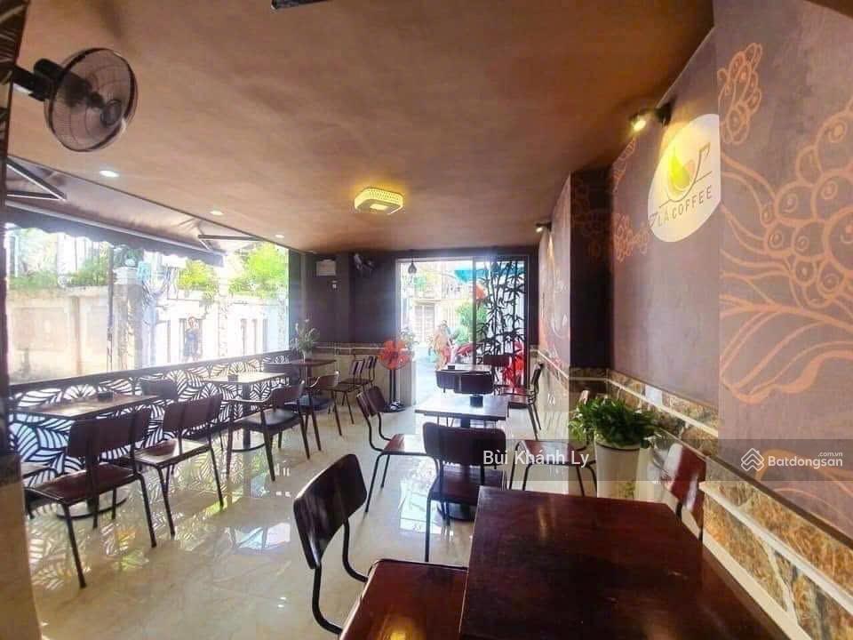 Bán gấp nhà phú nhuận 5 tầng btct 8 phòng chdv, có sẵn dòng tiền 35tr/tháng