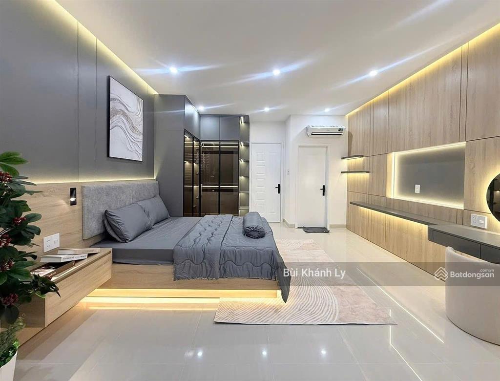 Phú nhuận hẻm xe hơi thông khuvip phan xích long  đoàn thị điểm ngang 4,5m 5 tầng