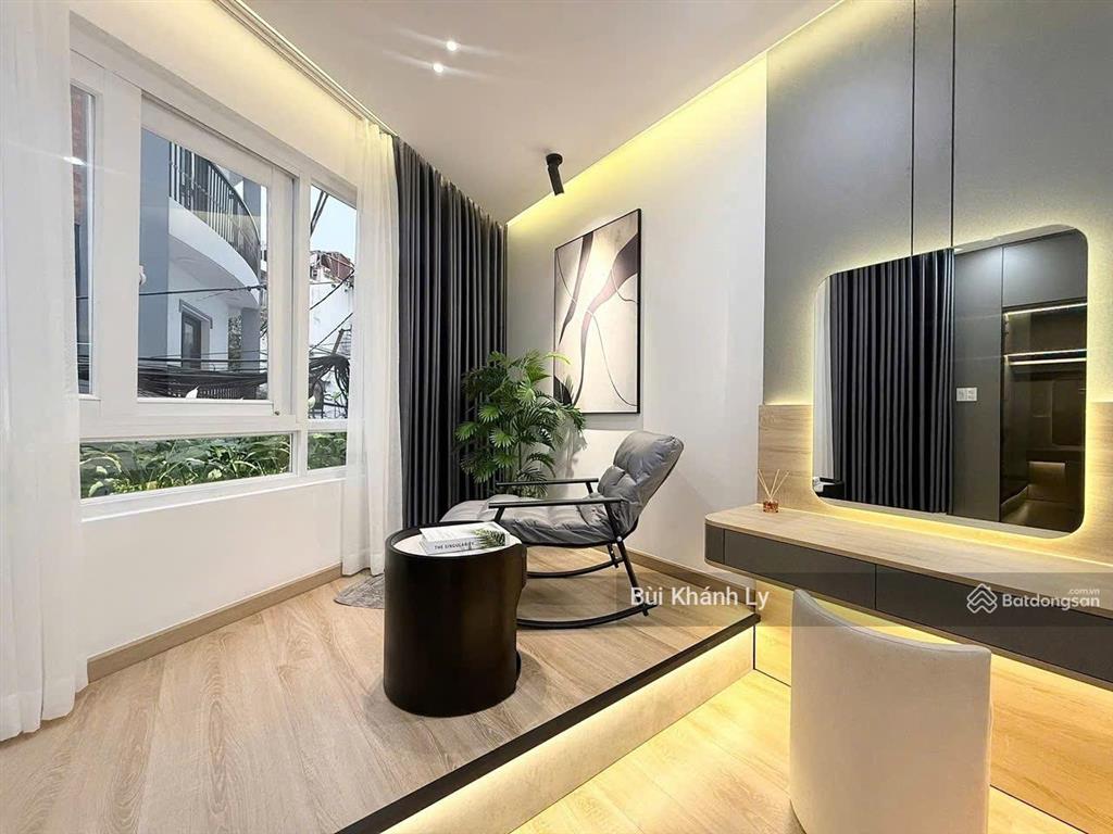 Phú nhuận hẻm xe hơi thông khuvip phan xích long  đoàn thị điểm ngang 4,5m 5 tầng