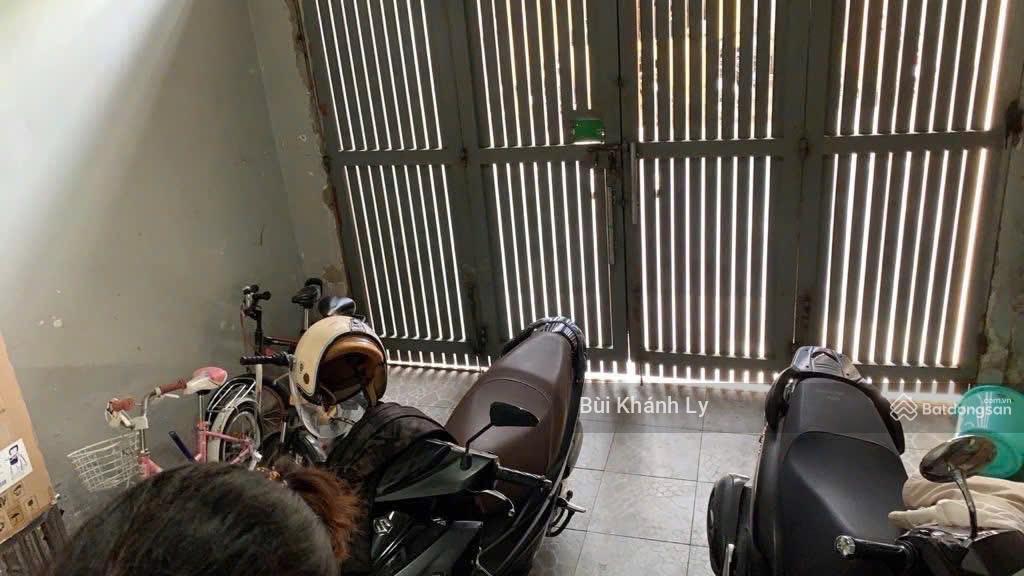 Mặt tiền kinh doanh phú nhuận  nguyễn văn trỗi hoàng diệu 65m ngang 4m 4 tầng sân thượng
