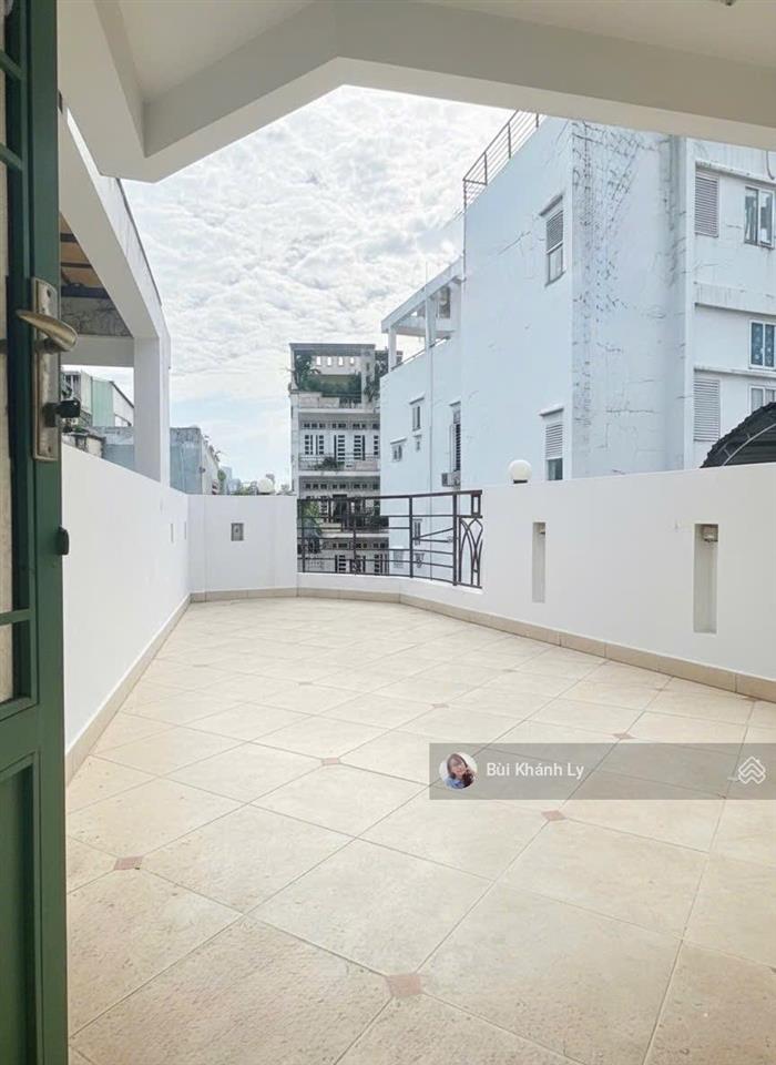 Nhà phú nhuận  khuvip phan đình phùng  cô giang  4 tầng btct