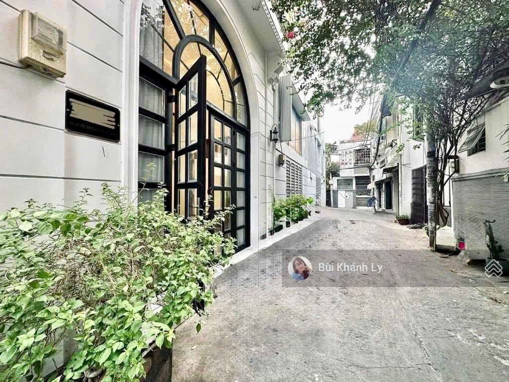 Bán nhà phú nhuận52m 4 tầng btct khuvip trường sa  huỳnh văn bánhsát mặt tiền