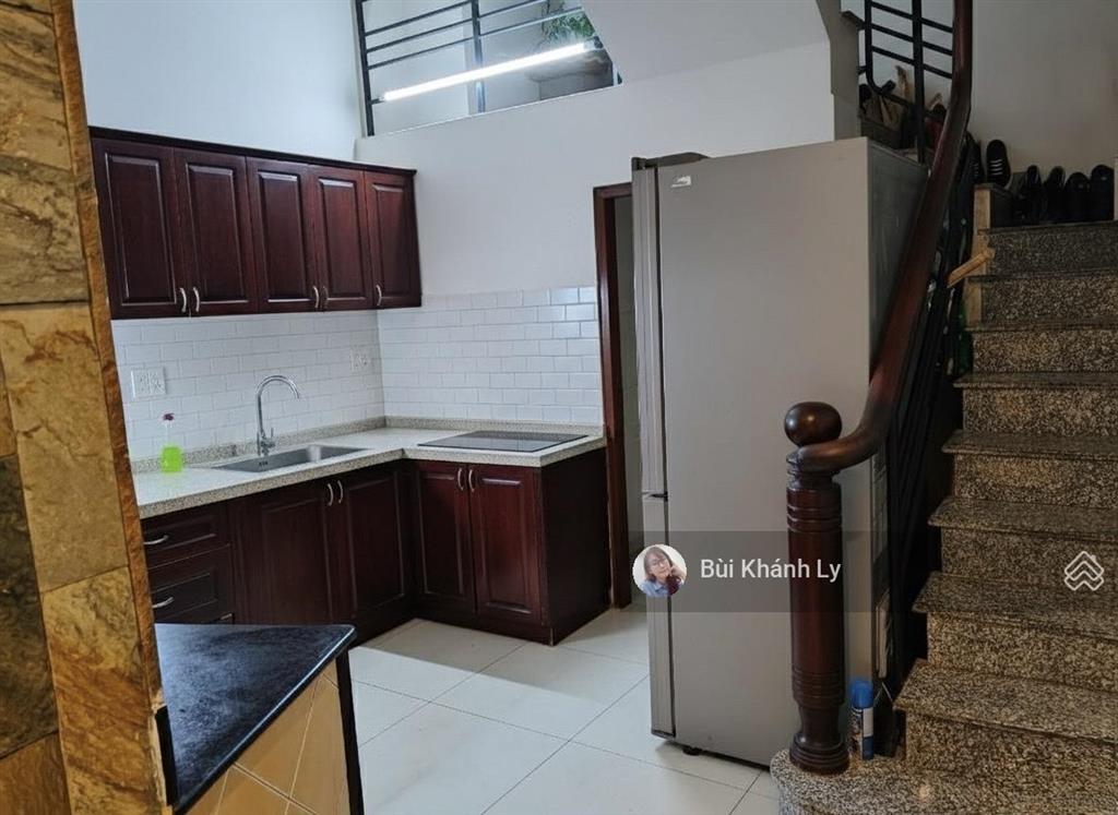 Bán nhà phú nhuận52m 4 tầng btct khuvip trường sa  huỳnh văn bánhsát mặt tiền