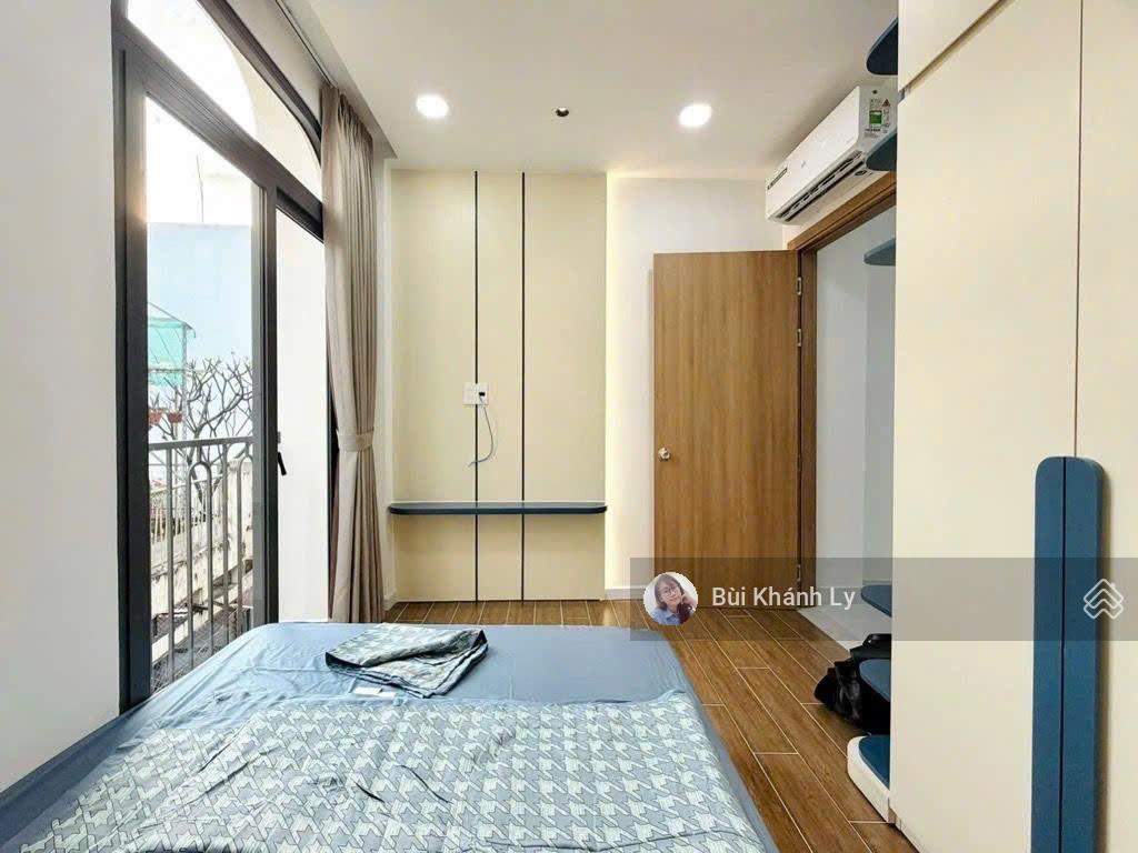 Phú nhuận
sát mặt tiền hoàng văn thụ  trần huy liệu 5 tầng 6 pn