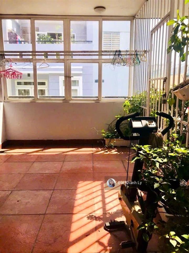 Bán nhà phú nhuận
hẻm xe hơi khuvip phan xích long 55m 4 tầng.