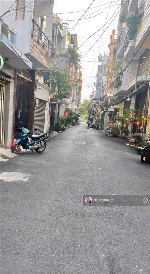Quận phú nhuận, sát mặt tiền khu vip trường sa  huỳnh văn bánh 92m2