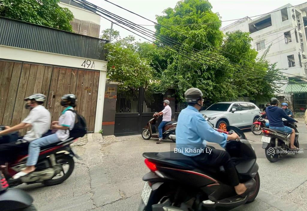 Bán nhà phú nhuận  mặt tiền nhiêu tứ  6 tầng  hđ 1,3 tỷ/năm  thông phan đăng lưu  giáp q1