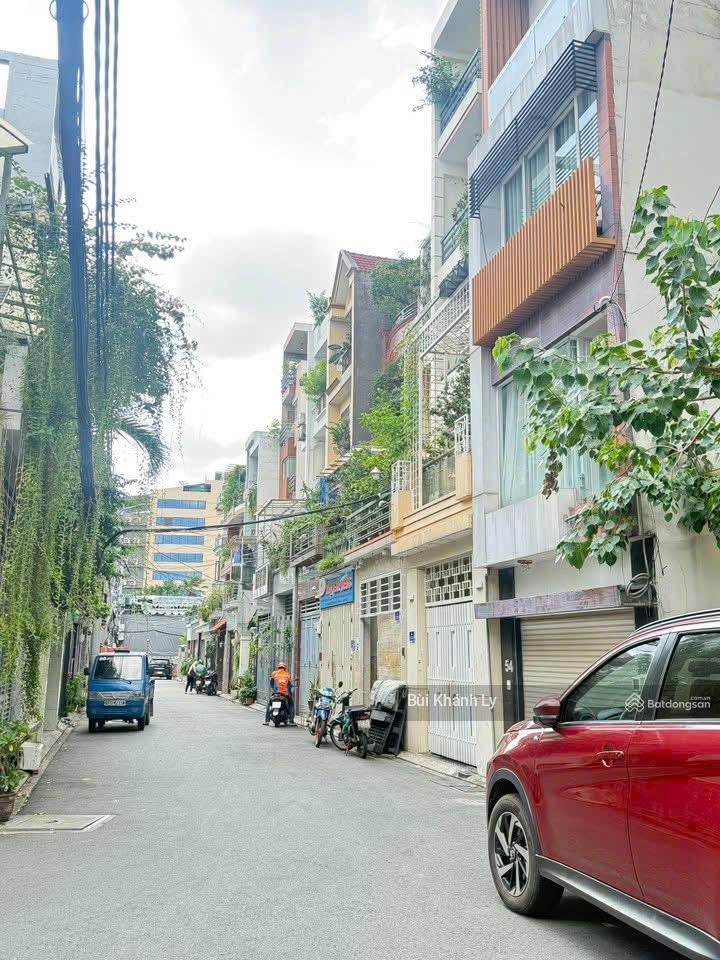 Vị trí kinh doanh siêu vip ngay sân bay tân sơn nhất trường sơn 5 tầng thang máy hđ 70tr/tháng.