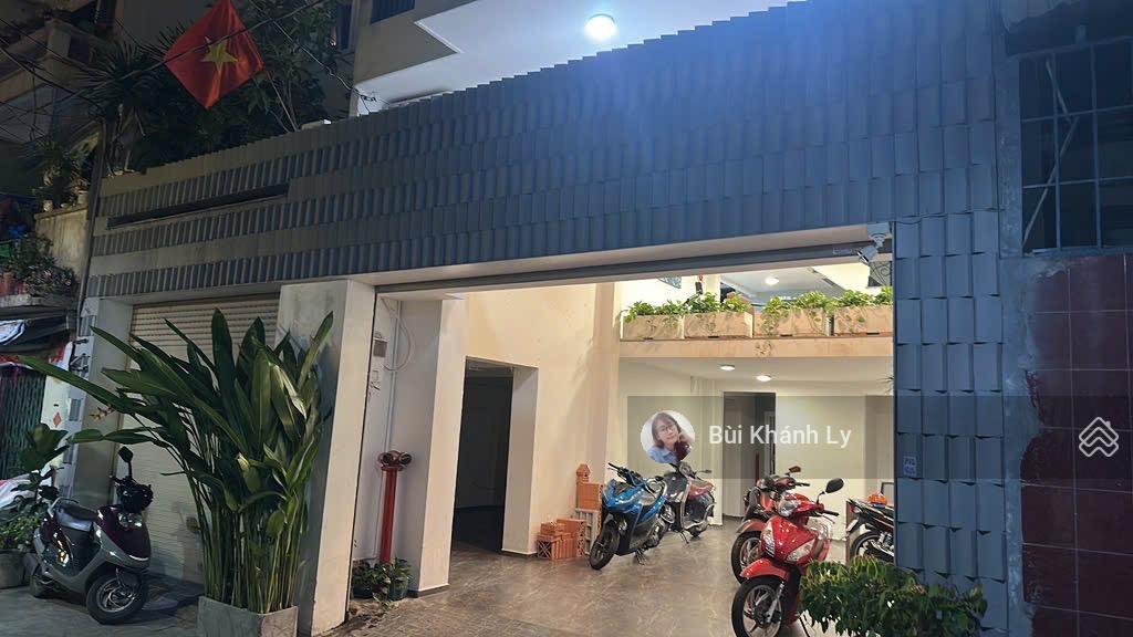 Hiếm! toà nhà quận 3 ngang 8.5m 6 tầng, 1621 phòng, khu vip lê văn sỹ