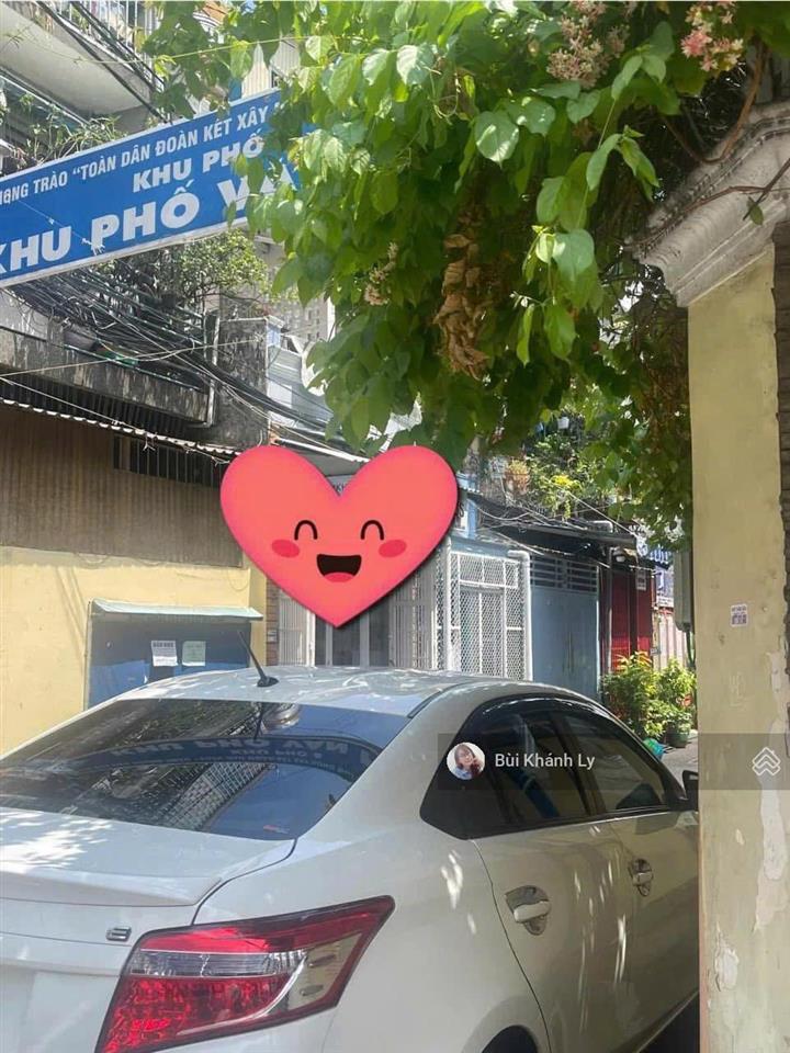 Nhà trung tâm phú nhuận đặng văn ngữ 4 tầng, sân trước thoáng, gần quận 3