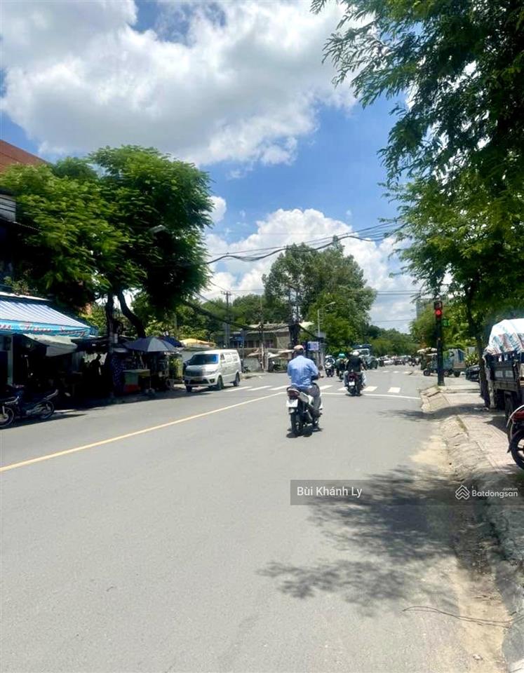 Bán nhà quận 10  mặt tiền trường sơn sd 63m2 ngang lớn 9m hđ 50tr/tháng  metro  cv lê thị riêng