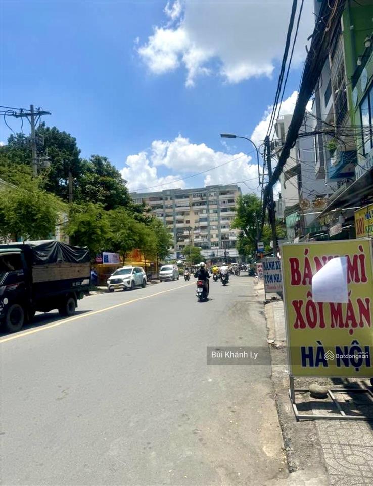 Bán nhà quận 10  mặt tiền trường sơn sd 63m2 ngang lớn 9m hđ 50tr/tháng  metro  cv lê thị riêng