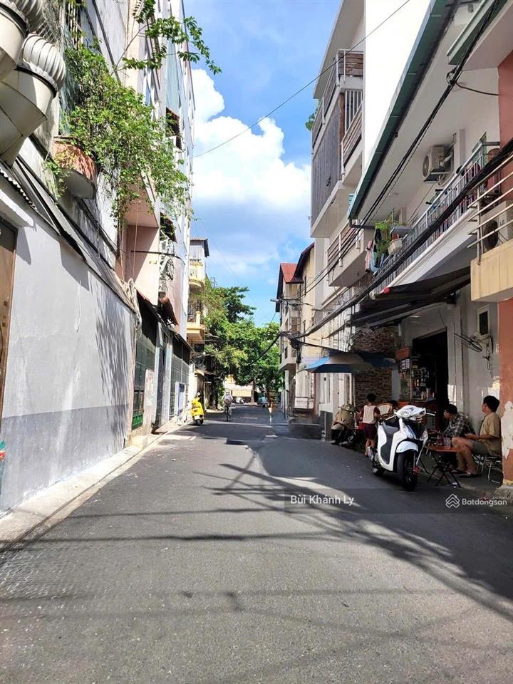 Tôi cần bán nhà mặt tiền 5,5m  dt 85m  5 tâng sân thượng  phan đăng lưu  thích quảng đức