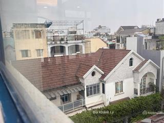 Phú nhuận mặt tiền khu vip nguyễn văn trỗi  ngay ubnd 5 tầng thang máy + hầm