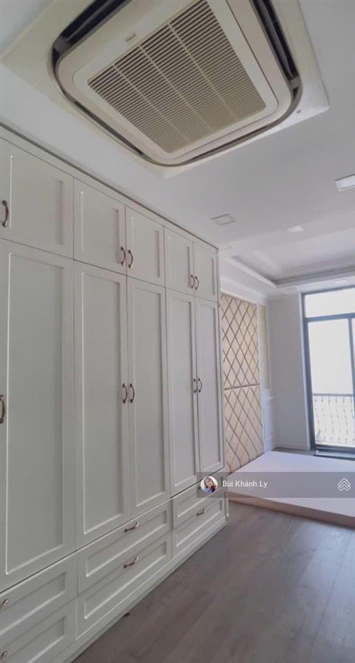 Bán nhà quận 10 hxh cách mạng tháng tám 40m, 4 tầng, thang máy