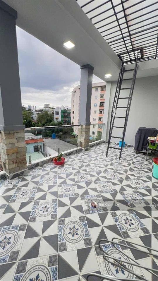 Bán nhà khu phan xích long phú nhuận, 4 tầng, ngang lớn 6m