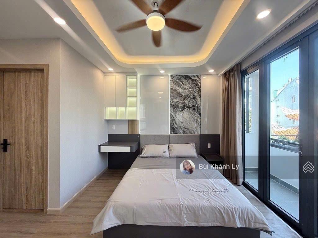 Bình thạnh giáp quận 1 5 tầng sân thượng ngay vòng xoay điện biên phủ