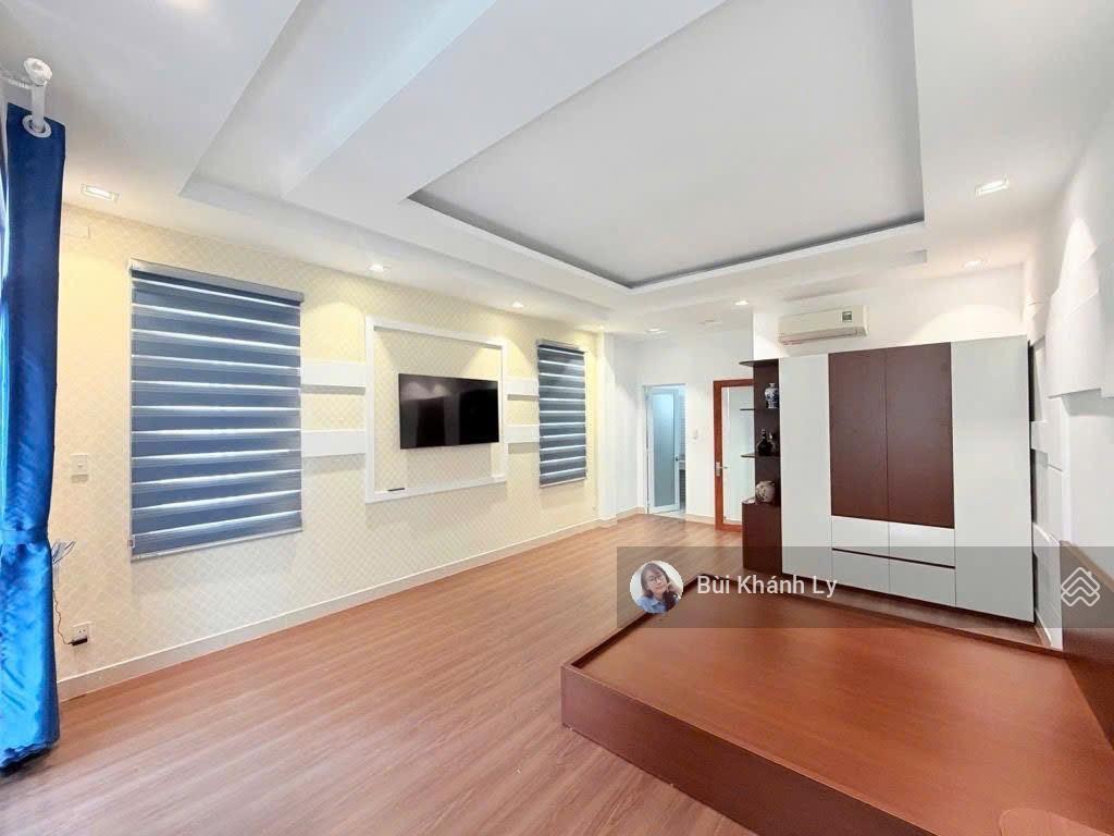 Bán nhà quận 3 4tầng btct, khu vip lê văn sỹ, hẻm thông trường sa