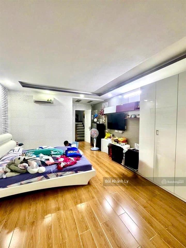 Hẻm xe hơi phan đăng lưu  phan xích long  4 tầng.