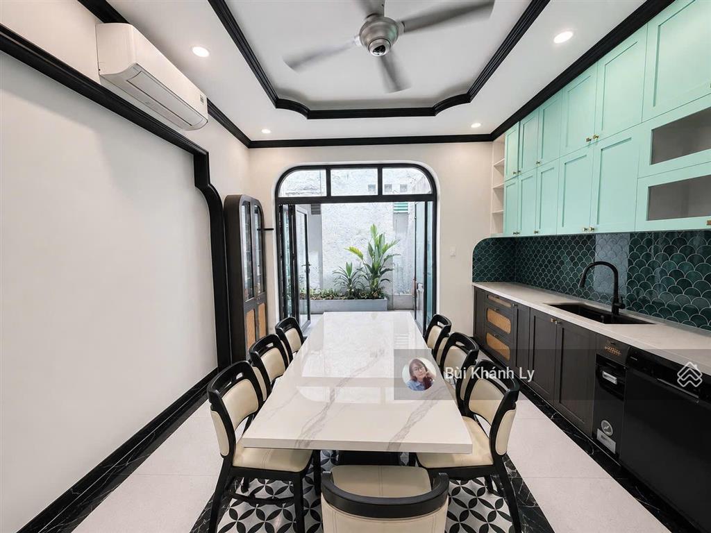 Bán nhà phú nhuận hxh phan đăng lưu 4 tầng gần sân bay