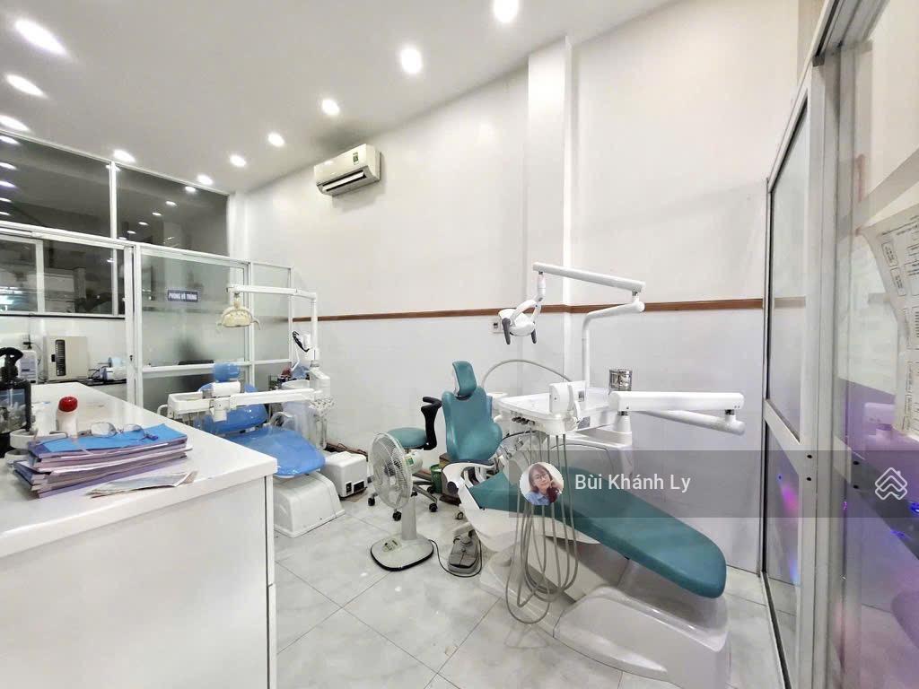 Bán nhà tân bình khuvip cmt8 100m, 7 phòng, đi bộ ra ga metro, giáp quận 10,