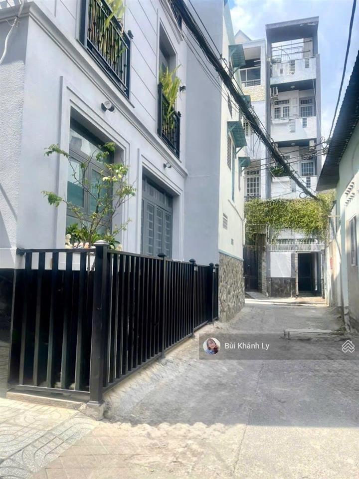 Bán chdv khuvip phan xích long 82m, 8 phòng khép kín, dòng tiền 45tr/th, gần nhiêu tứ