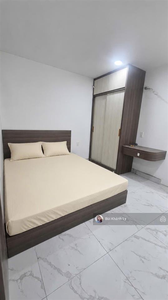 Bán chdv khuvip phan xích long 82m, 8 phòng khép kín, dòng tiền 45tr/th, gần nhiêu tứ
