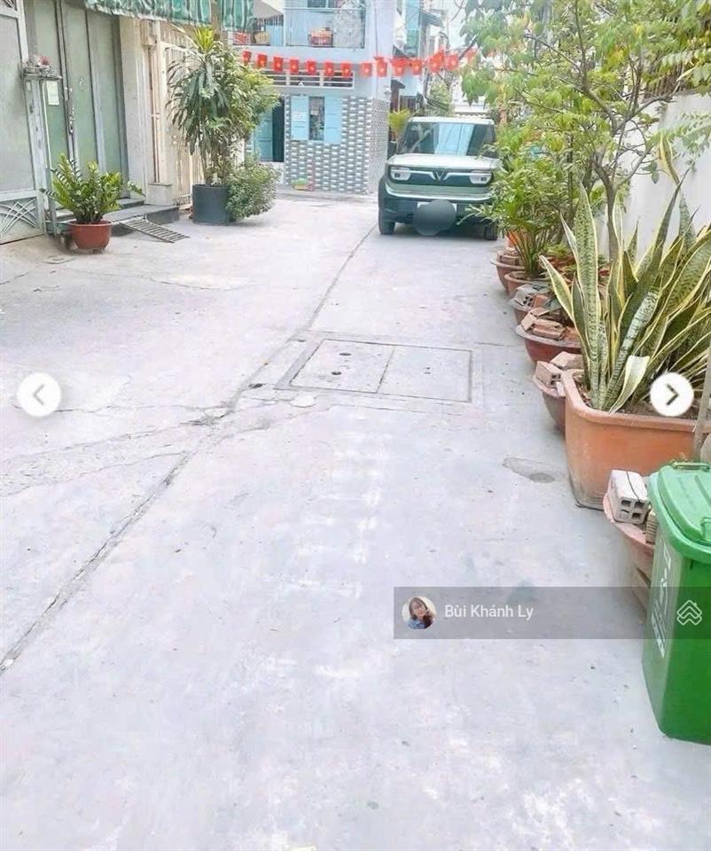 Bán nhà chdv phú nhuận 50m 9 phòng khép kín, thu nhập 40tr/th, gần quận 1