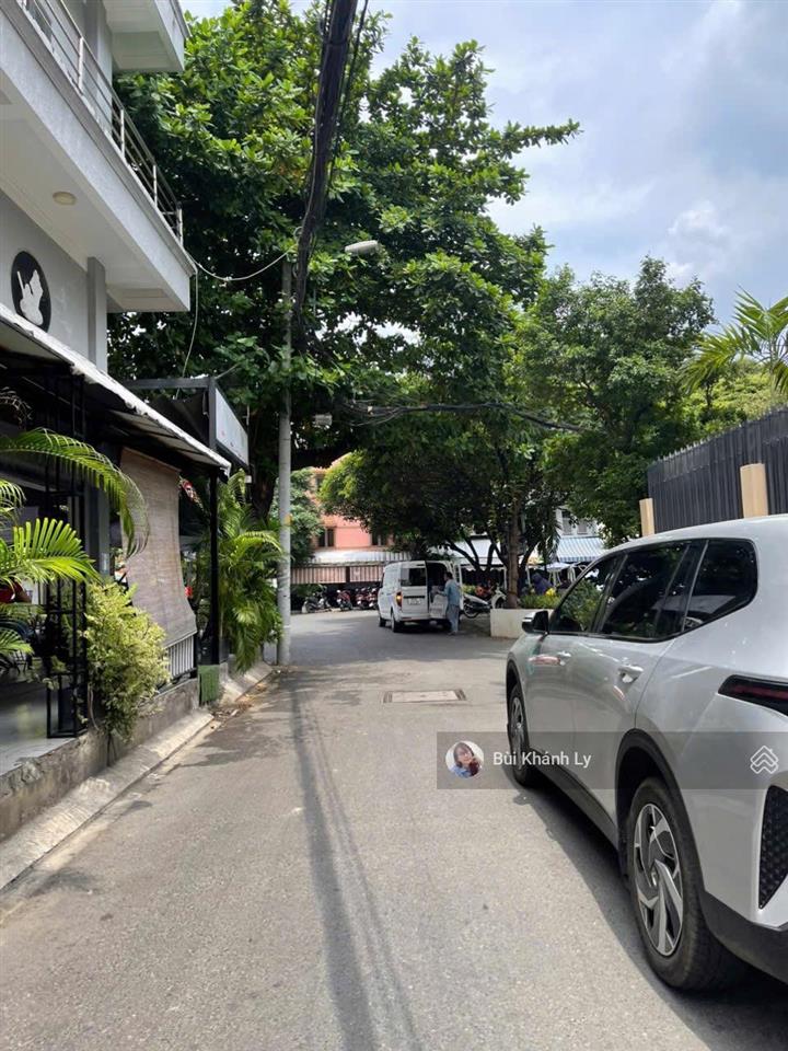 Mặt tiền phú nhuận 6 tầng thang máy, khu vip phan đăng lưu