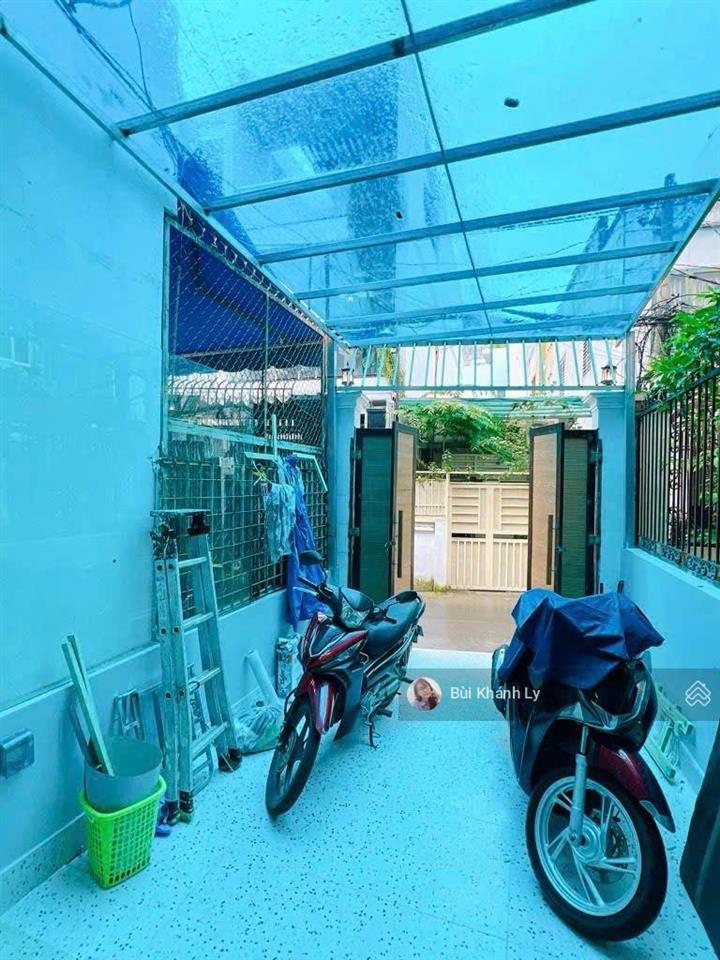 Nhà phú nhuận 80m phan đăng lưu 2 tầng btct, gần sân bay & trung tâm